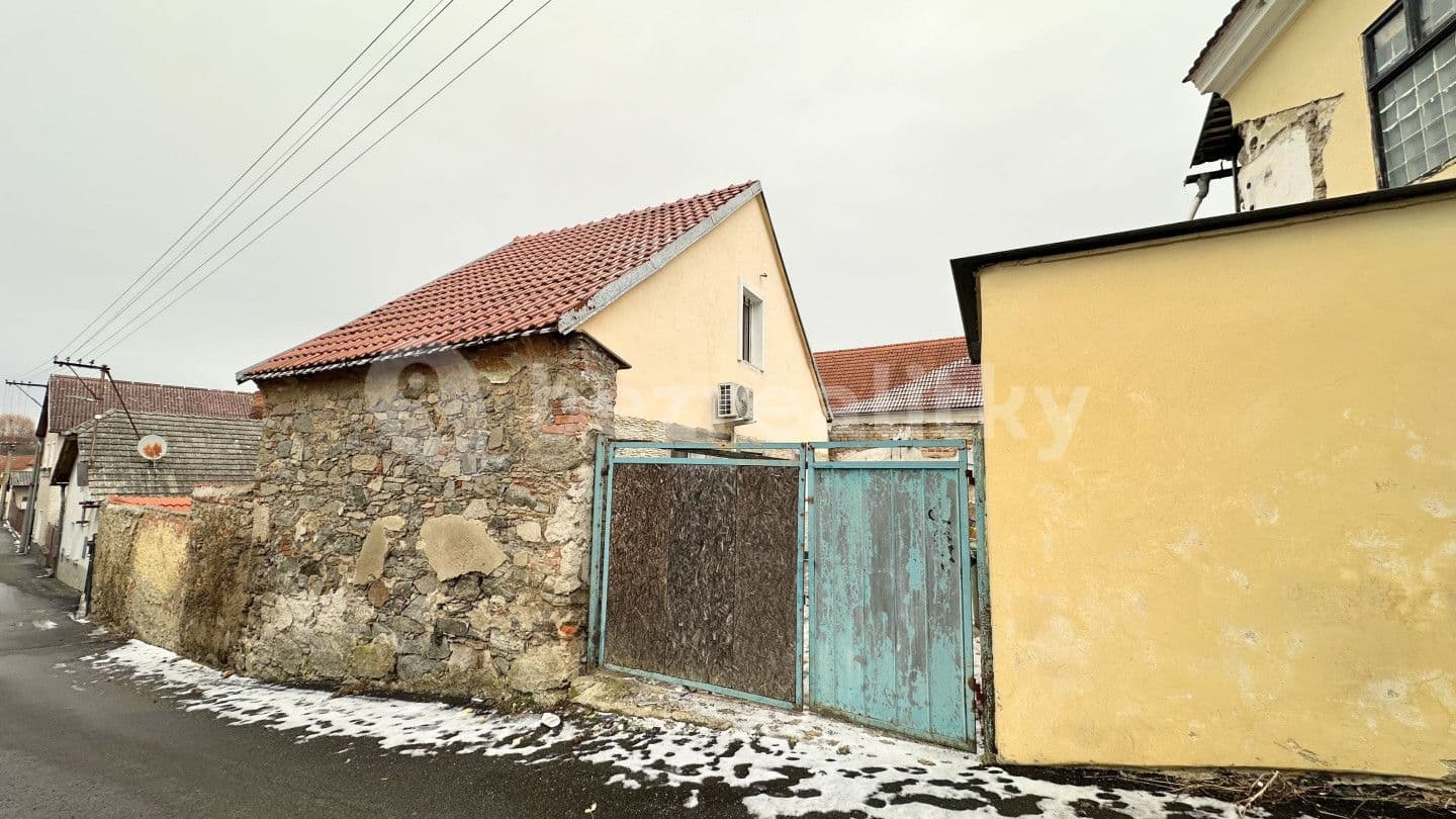Prodej domu 200 m², pozemek 343 m², Vítkovo nám., Sedlec-Prčice, Středočeský kraj