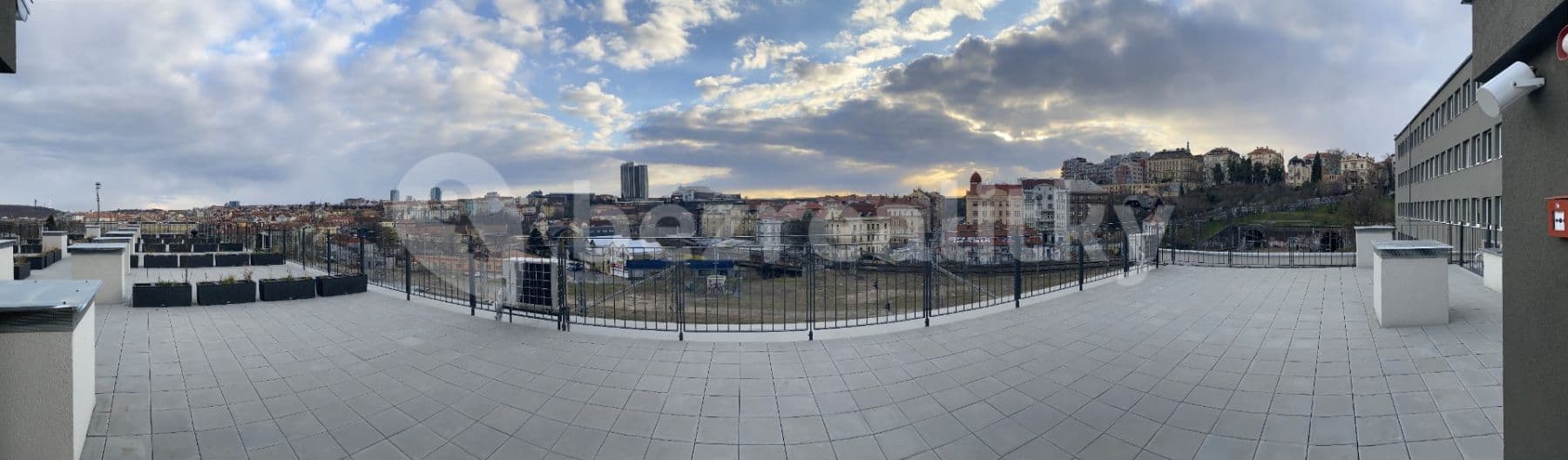 Pronájem bytu 1+kk 27 m², Perucká, Praha, Praha Pronájem bytu 1+kk 27 m², Perucká, Praha, Praha