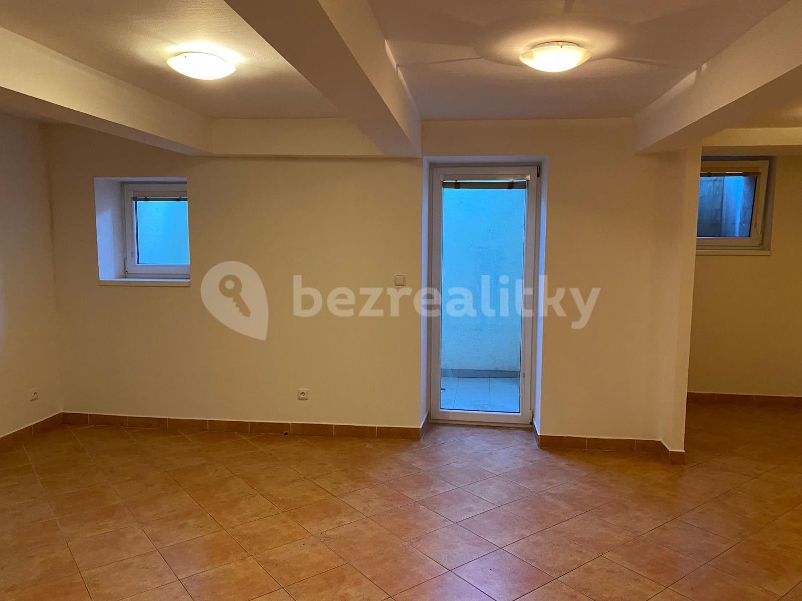 Pronájem bytu 1+kk 45 m², U Strže, Praha, Praha Pronájem bytu 1+kk 45 m², U Strže, Praha, Praha