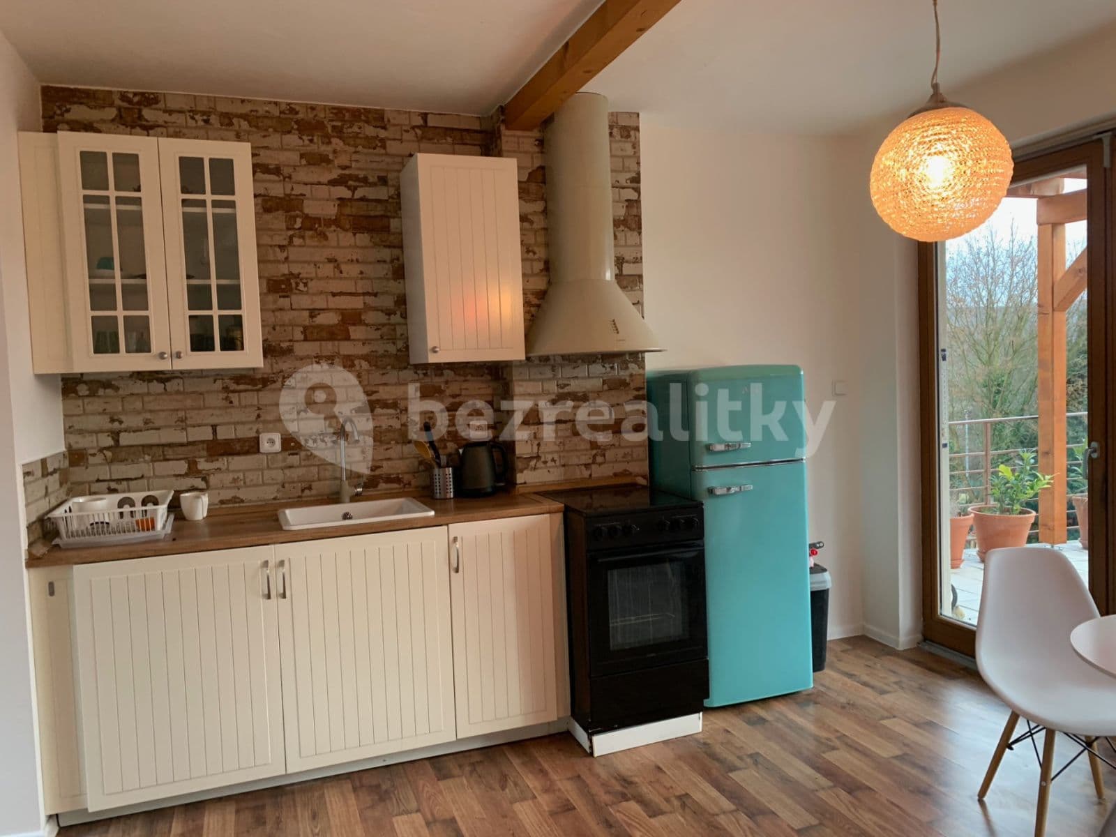 Pronájem bytu 4+kk 75 m², Poštovní, Černošice, Středočeský kraj Pronájem bytu 4+kk 75 m², Poštovní, Černošice, Středočeský kraj