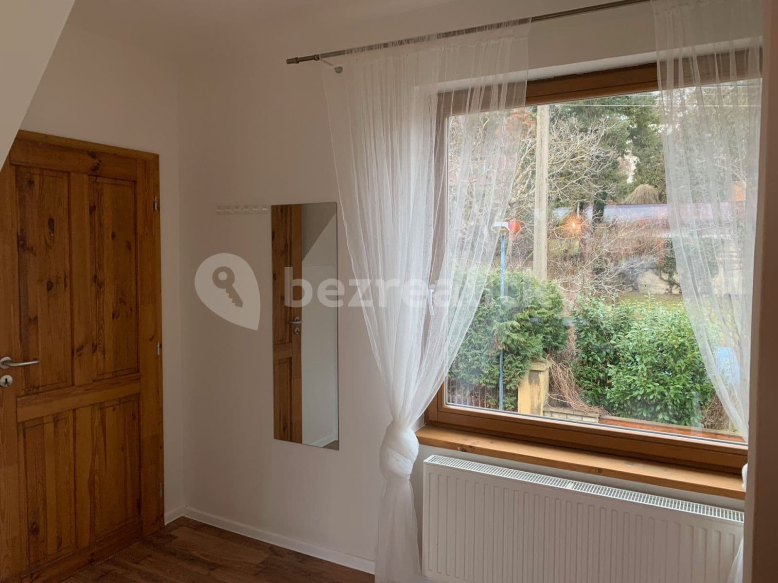 Pronájem bytu 4+kk 75 m², Poštovní, Černošice, Středočeský kraj Pronájem bytu 4+kk 75 m², Poštovní, Černošice, Středočeský kraj