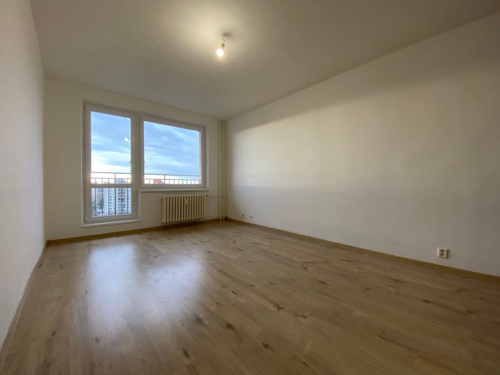 Pronájem bytu 1+kk 28 m², Okružní, Orlová, Moravskoslezský kraj Pronájem bytu 1+kk 28 m², Okružní, Orlová, Moravskoslezský kraj