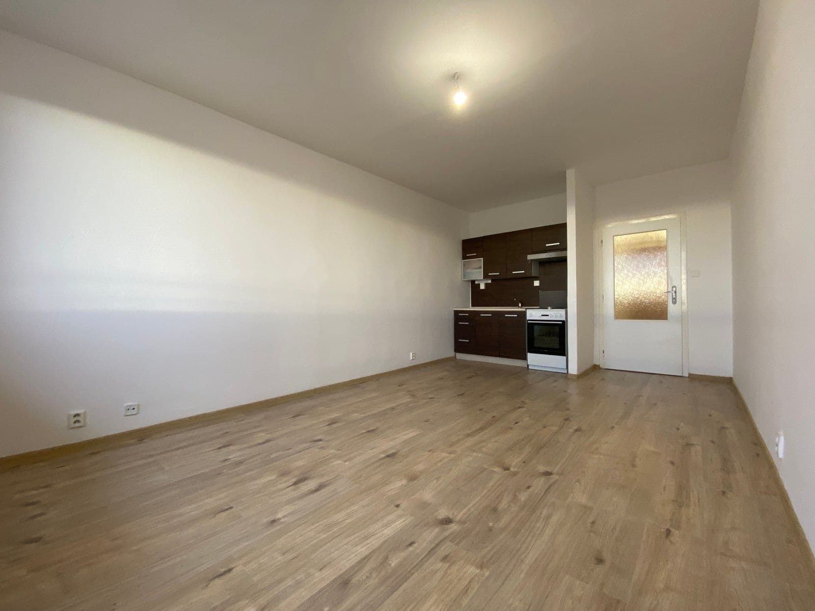 Pronájem bytu 1+kk 28 m², Okružní, Orlová, Moravskoslezský kraj Pronájem bytu 1+kk 28 m², Okružní, Orlová, Moravskoslezský kraj