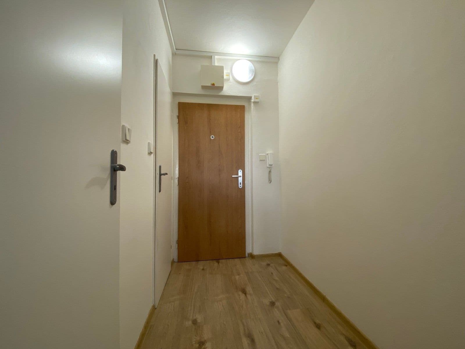 Pronájem bytu 1+kk 28 m², Okružní, Orlová, Moravskoslezský kraj Pronájem bytu 1+kk 28 m², Okružní, Orlová, Moravskoslezský kraj
