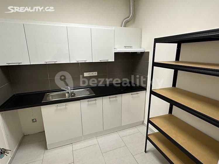 Pronájem nebytového prostoru 77 m², Horní náměstí, Divišov, Středočeský kraj Pronájem nebytového prostoru 77 m², Horní náměstí, Divišov, Středočeský kraj