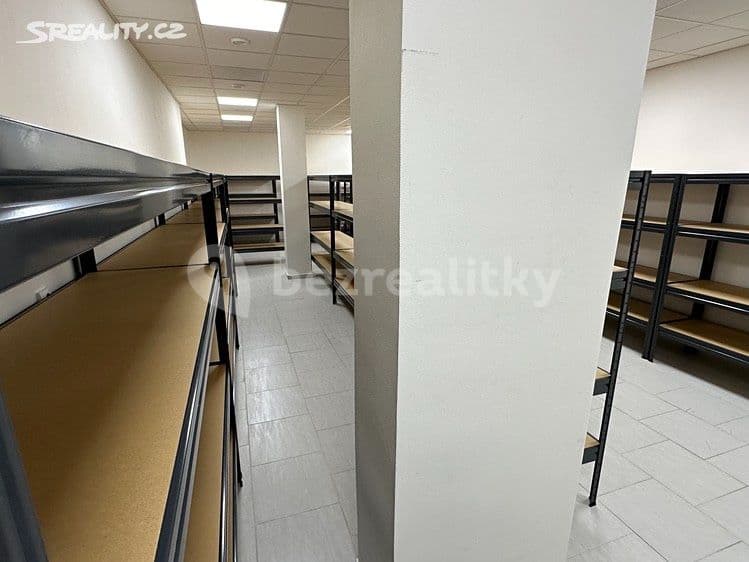 Pronájem nebytového prostoru 77 m², Horní náměstí, Divišov, Středočeský kraj Pronájem nebytového prostoru 77 m², Horní náměstí, Divišov, Středočeský kraj