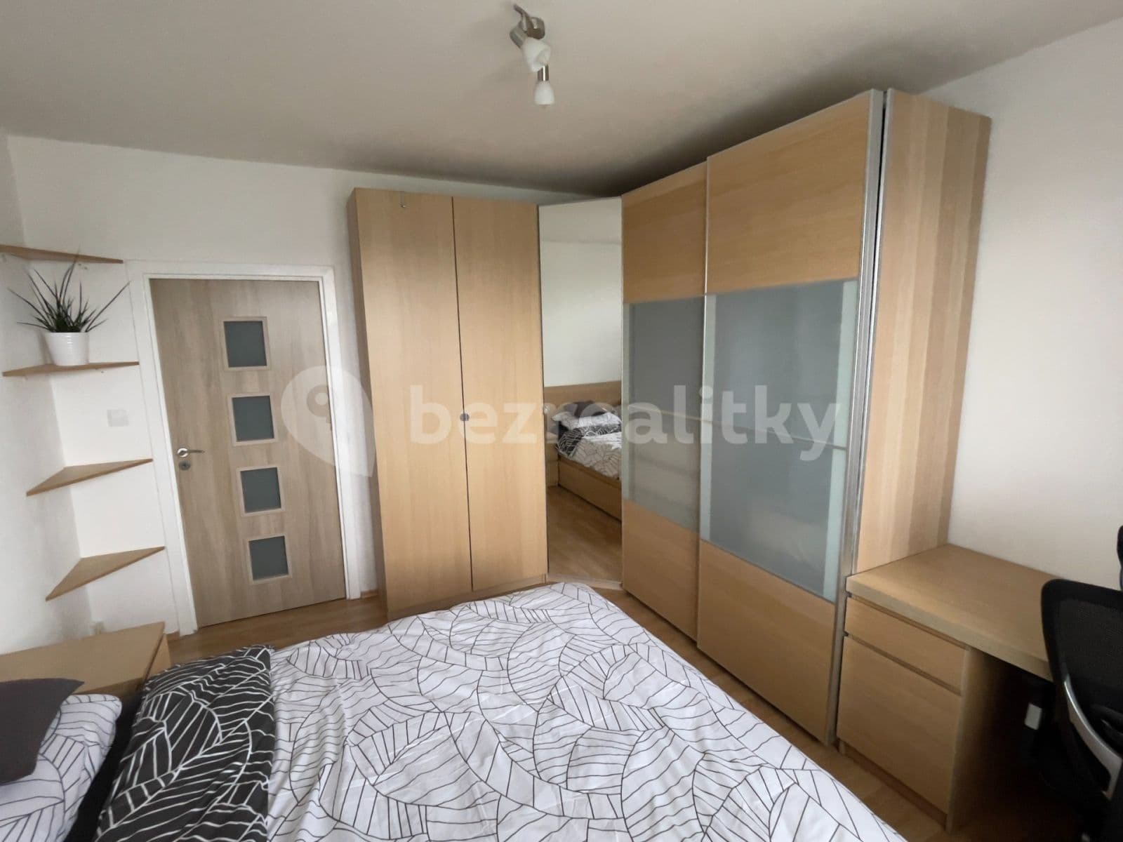 Pronájem bytu 2+kk 40 m², Štúrova, Praha, Praha Pronájem bytu 2+kk 40 m², Štúrova, Praha, Praha