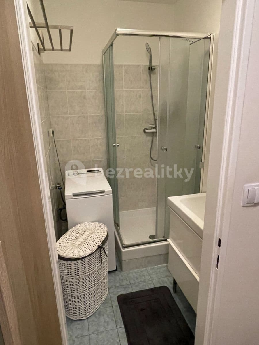 Pronájem bytu 2+kk 40 m², Štúrova, Praha, Praha Pronájem bytu 2+kk 40 m², Štúrova, Praha, Praha
