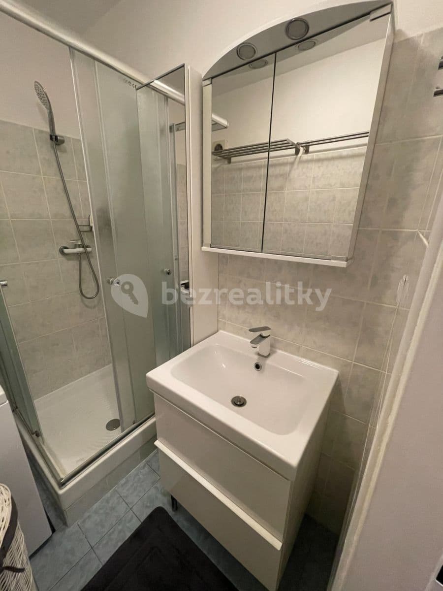 Pronájem bytu 2+kk 40 m², Štúrova, Praha, Praha Pronájem bytu 2+kk 40 m², Štúrova, Praha, Praha