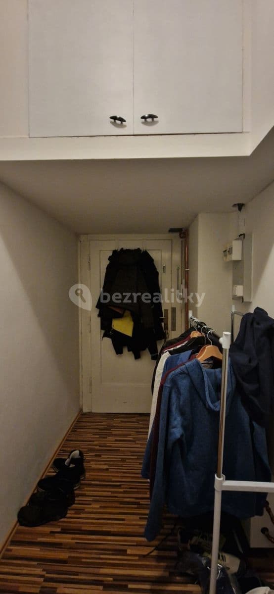 Pronájem bytu 1+1 41 m², Biskupcova, Praha, Praha Pronájem bytu 1+1 41 m², Biskupcova, Praha, Praha