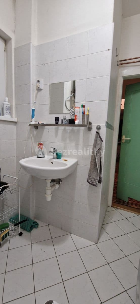 Pronájem bytu 1+1 41 m², Biskupcova, Praha, Praha Pronájem bytu 1+1 41 m², Biskupcova, Praha, Praha