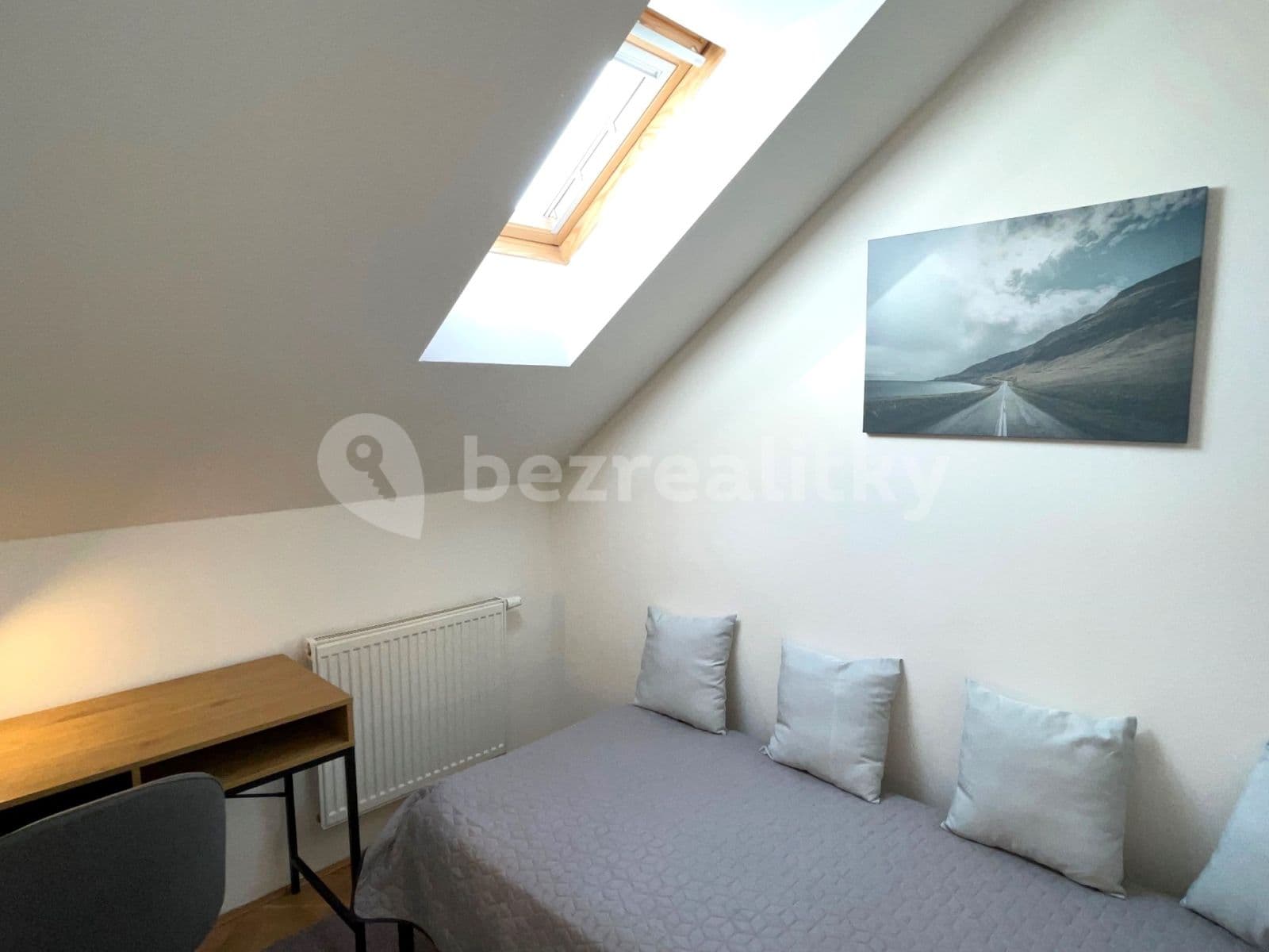 Pronájem bytu 3+1 57 m², Havlovská, Praha, Praha Pronájem bytu 3+1 57 m², Havlovská, Praha, Praha