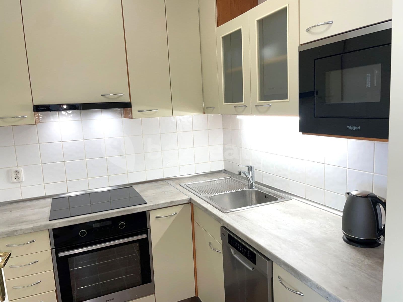 Pronájem bytu 3+1 57 m², Havlovská, Praha, Praha Pronájem bytu 3+1 57 m², Havlovská, Praha, Praha