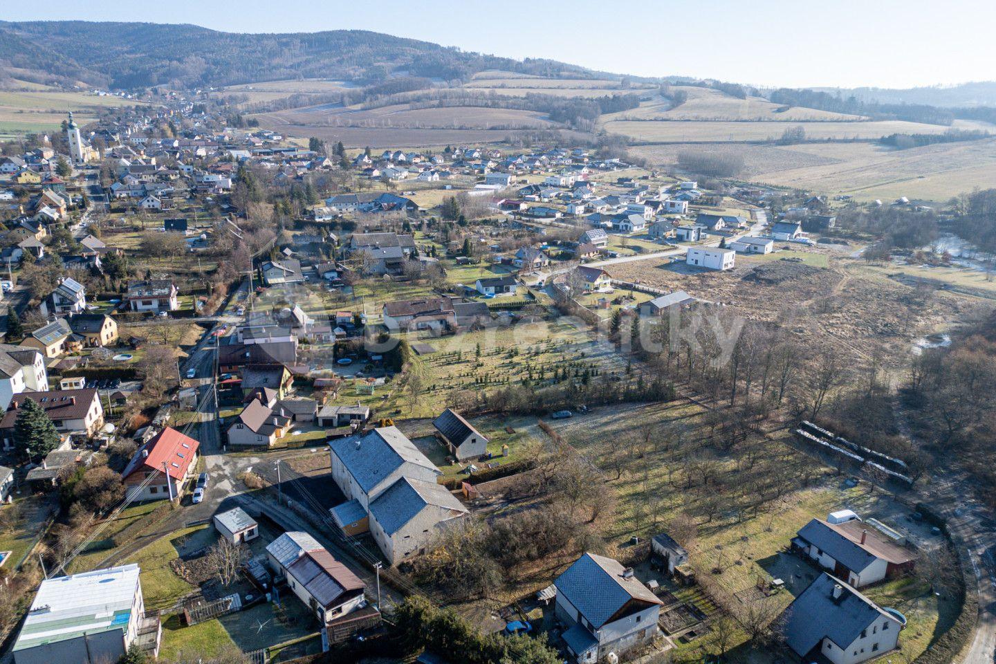 Prodej pozemku 3.700 m², Nový Malín, Olomoucký kraj