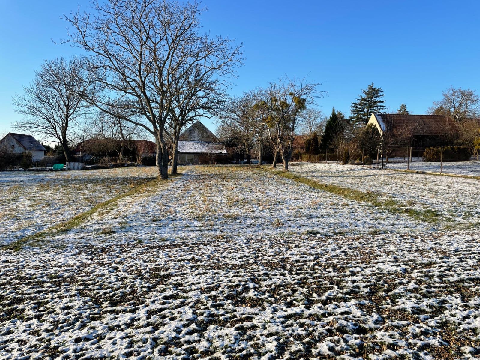 Prodej pozemku 2.501 m², Bousov, Pardubický kraj Prodej pozemku 2.501 m², Bousov, Pardubický kraj