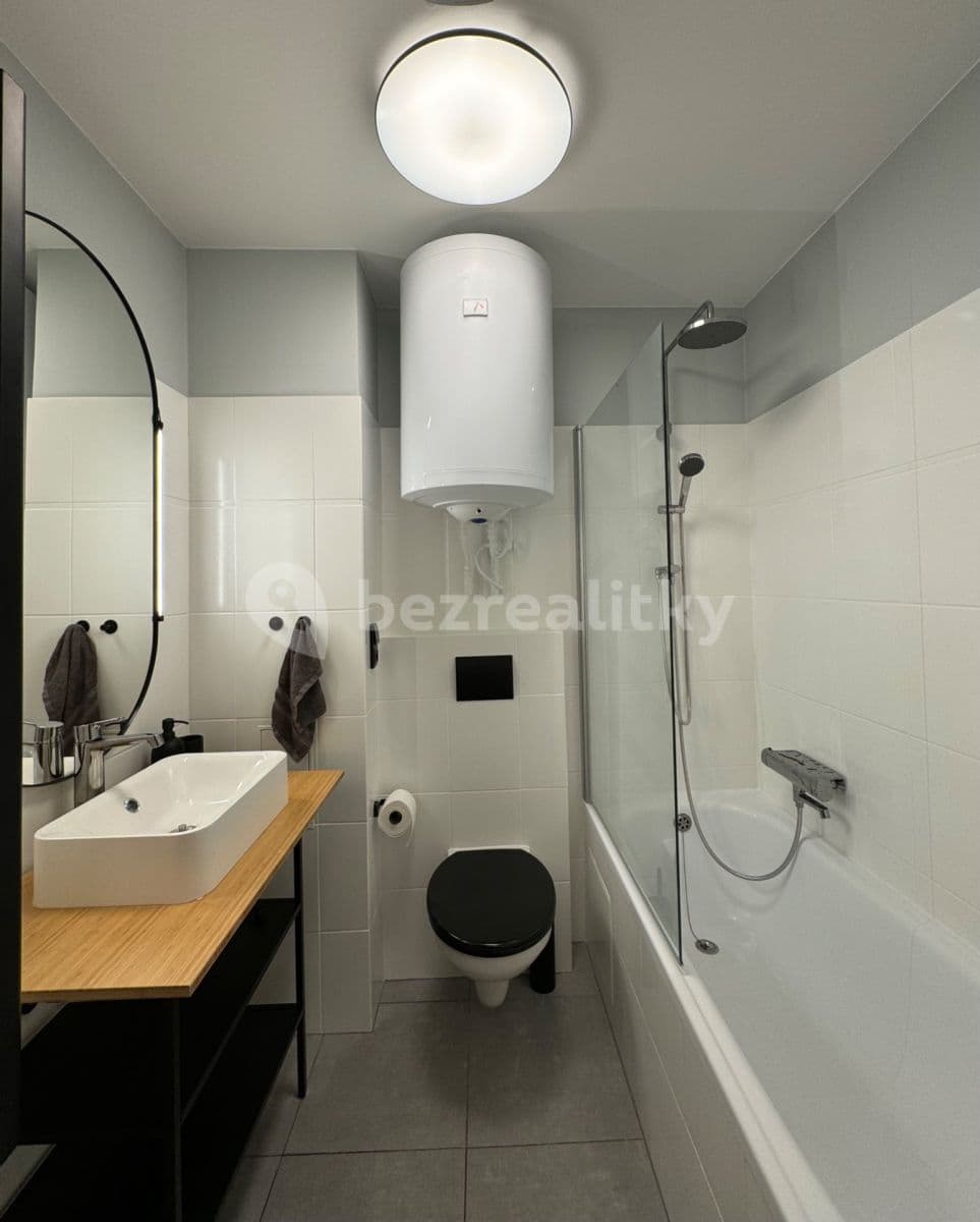 Pronájem bytu 1+1 38 m², Bubenská, Praha, Praha Pronájem bytu 1+1 38 m², Bubenská, Praha, Praha