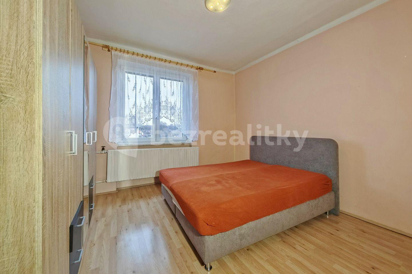 Prodej bytu 3+1 72 m², Srby, Plzeňský kraj