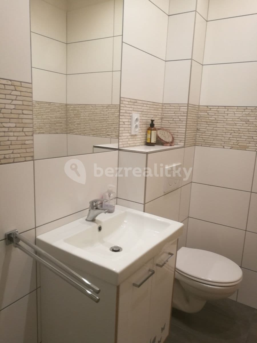 Pronájem bytu 2+kk 56 m², Husinecká, Praha, Praha Pronájem bytu 2+kk 56 m², Husinecká, Praha, Praha