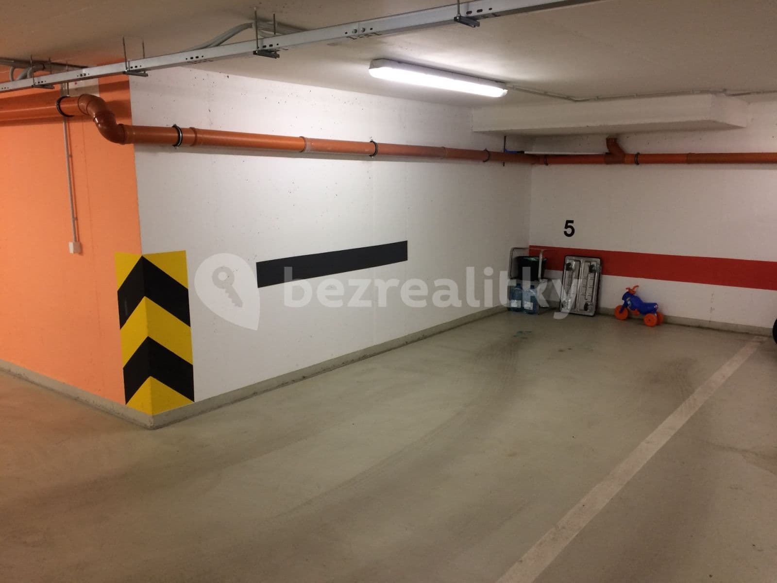 Prodej garáže • 17 m² bez realitky