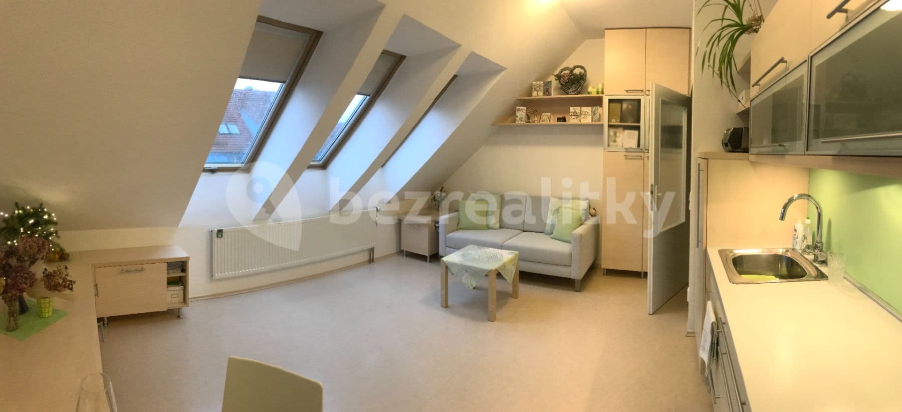 Pronájem bytu 2+kk 46 m², Otiskova, Brno, Jihomoravský kraj Pronájem bytu 2+kk 46 m², Otiskova, Brno, Jihomoravský kraj