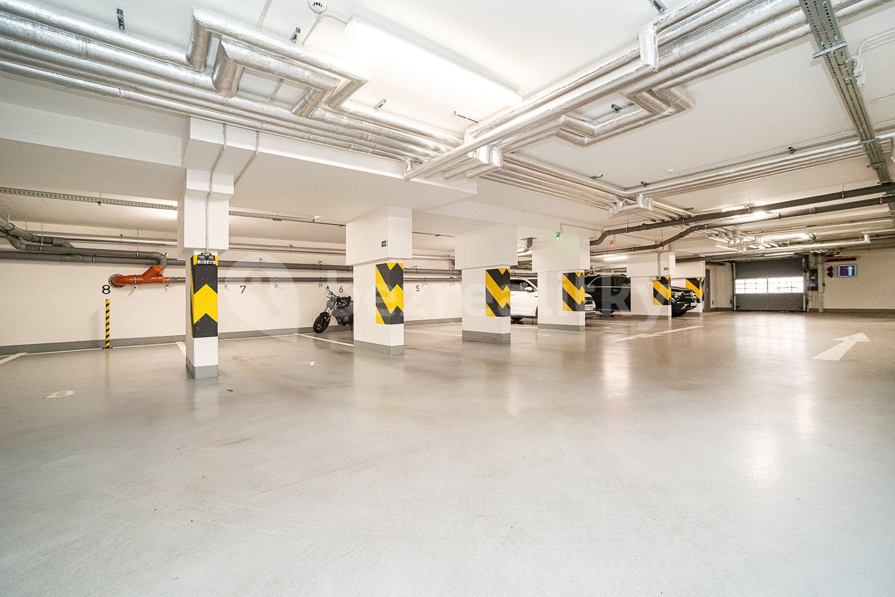 Pronájem garáže 14 m², Kunešova, Praha, Praha Pronájem garáže 14 m², Kunešova, Praha, Praha