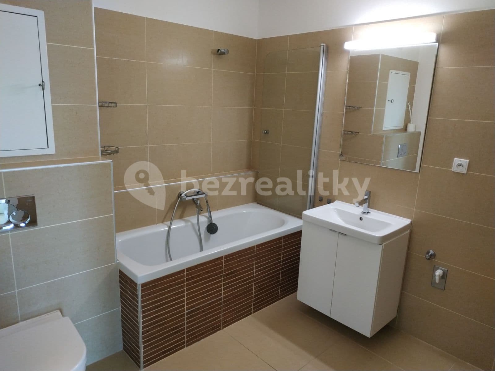 Pronájem bytu 3+kk 80 m², Holubice, Jihomoravský kraj Pronájem bytu 3+kk 80 m², Holubice, Jihomoravský kraj