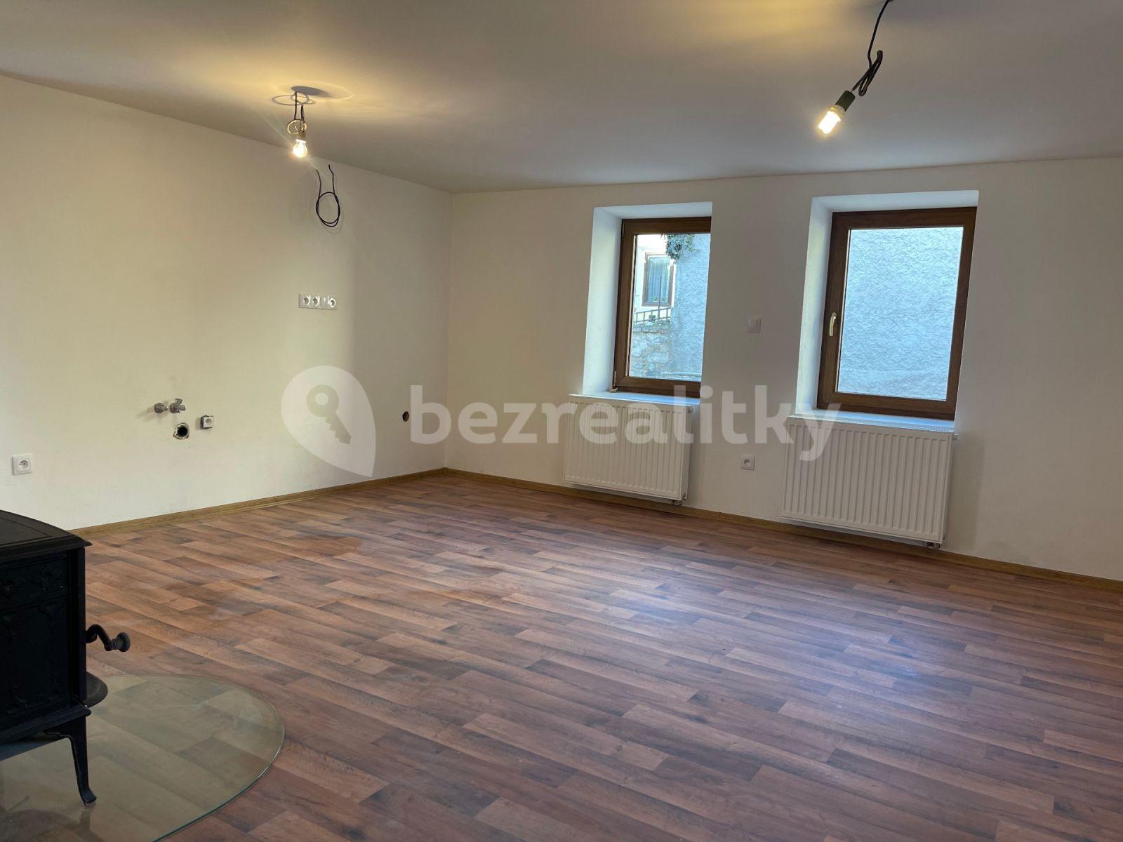 Prodej domu 157 m², pozemek 200 m², Lnáře, Jihočeský kraj
