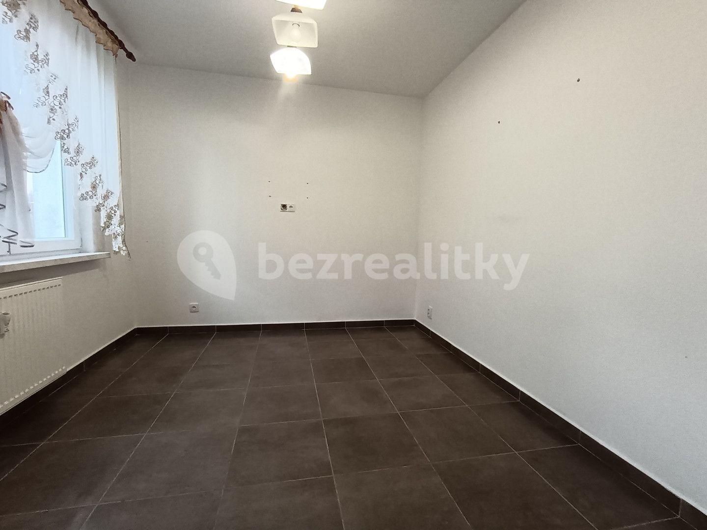 Prodej bytu 4+1 81 m², Kpt. Nálepky, Karlovy Vary, Karlovarský kraj