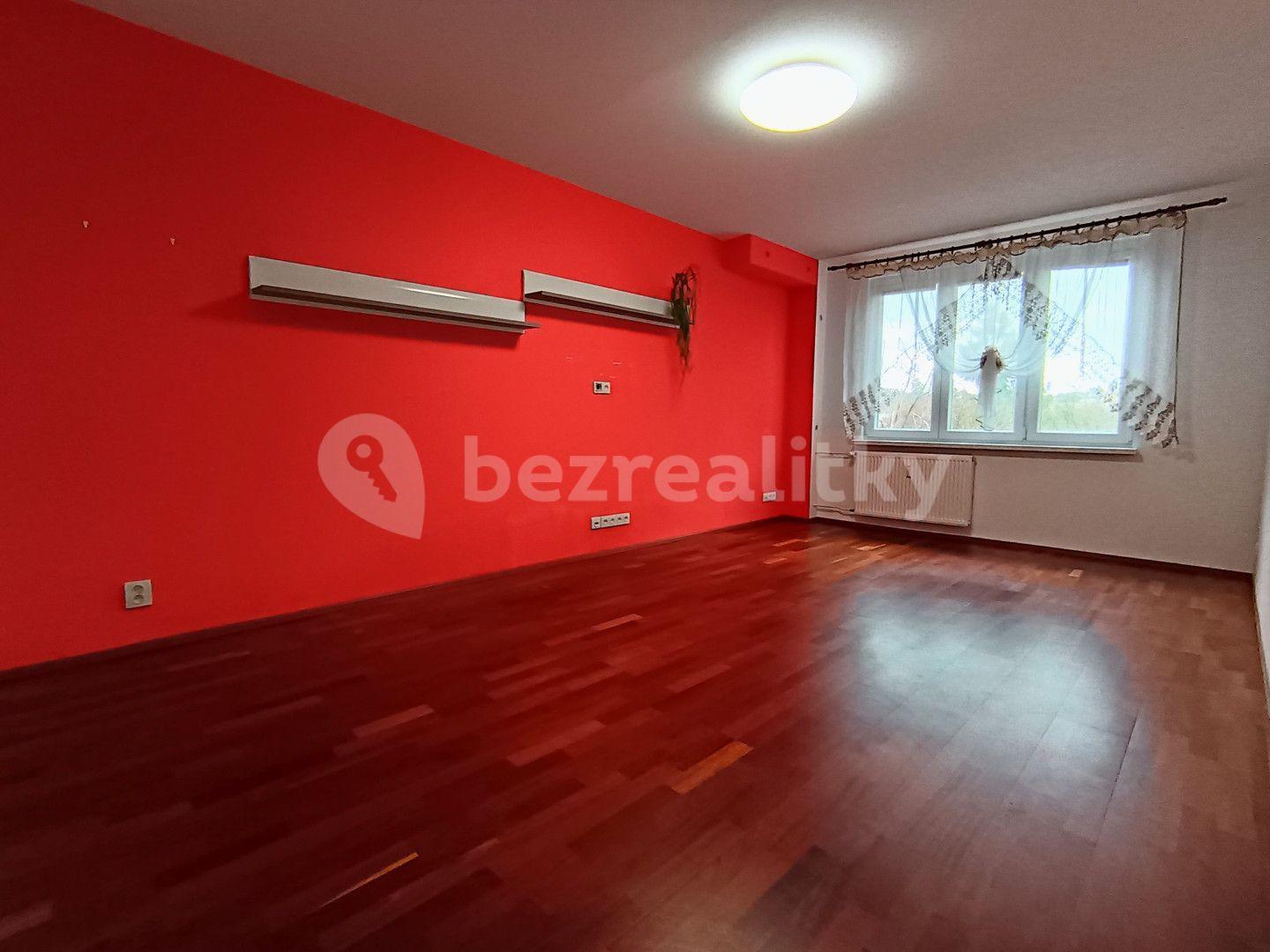 Prodej bytu 4+1 81 m², Kpt. Nálepky, Karlovy Vary, Karlovarský kraj