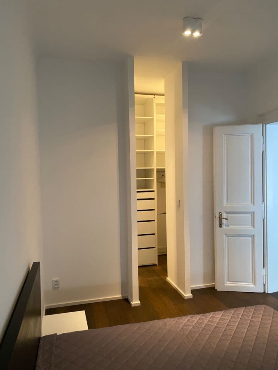 Pronájem bytu 3+kk 70 m², Korunní, Praha, Praha Pronájem bytu 3+kk 70 m², Korunní, Praha, Praha