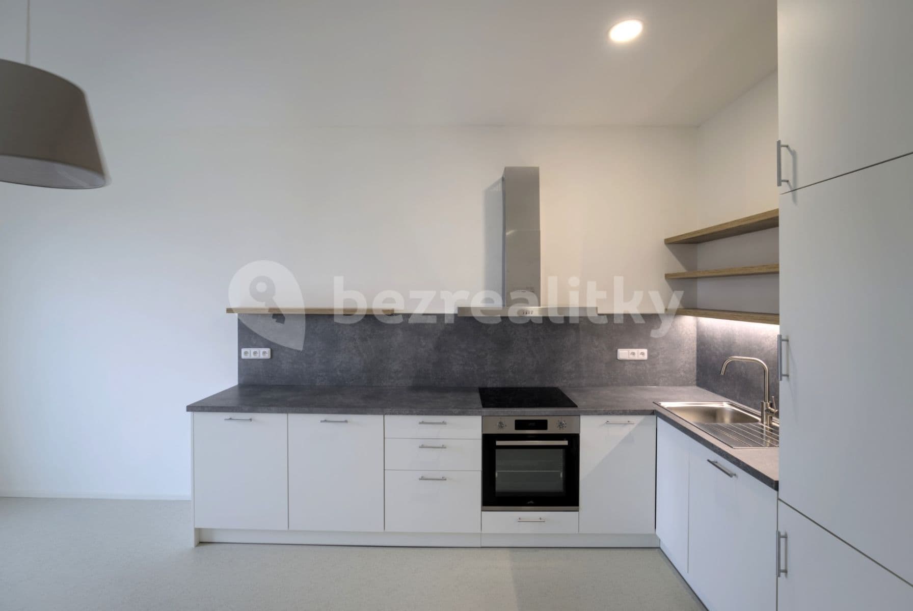 Pronájem bytu 3+1 105 m², Štolcova, Brno, Jihomoravský kraj Pronájem bytu 3+1 105 m², Štolcova, Brno, Jihomoravský kraj