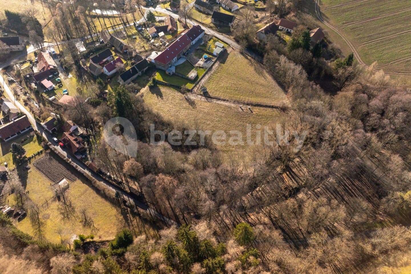 Prodej pozemku 2.066 m², Pavlíkov, Středočeský kraj