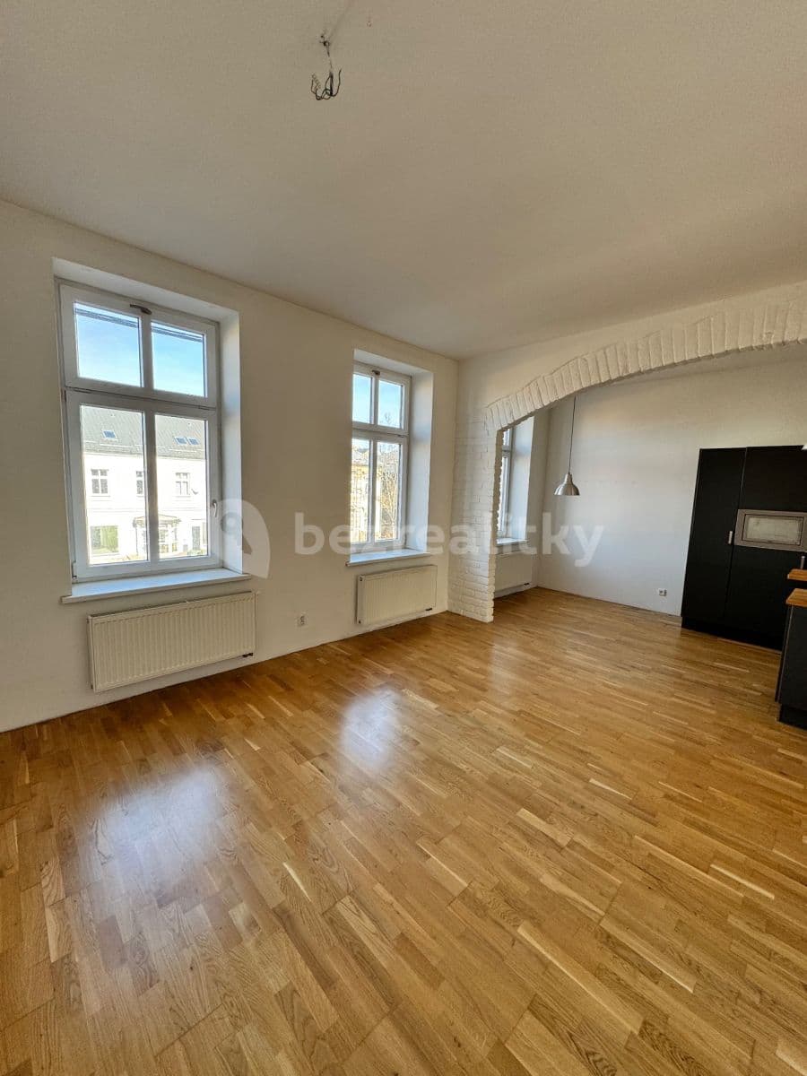 Pronájem bytu 3+kk 84 m², Revoluční, Krnov, Moravskoslezský kraj Pronájem bytu 3+kk 84 m², Revoluční, Krnov, Moravskoslezský kraj