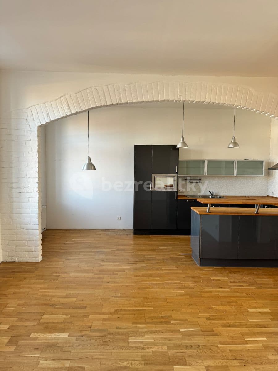 Pronájem bytu 3+kk 84 m², Revoluční, Krnov, Moravskoslezský kraj Pronájem bytu 3+kk 84 m², Revoluční, Krnov, Moravskoslezský kraj