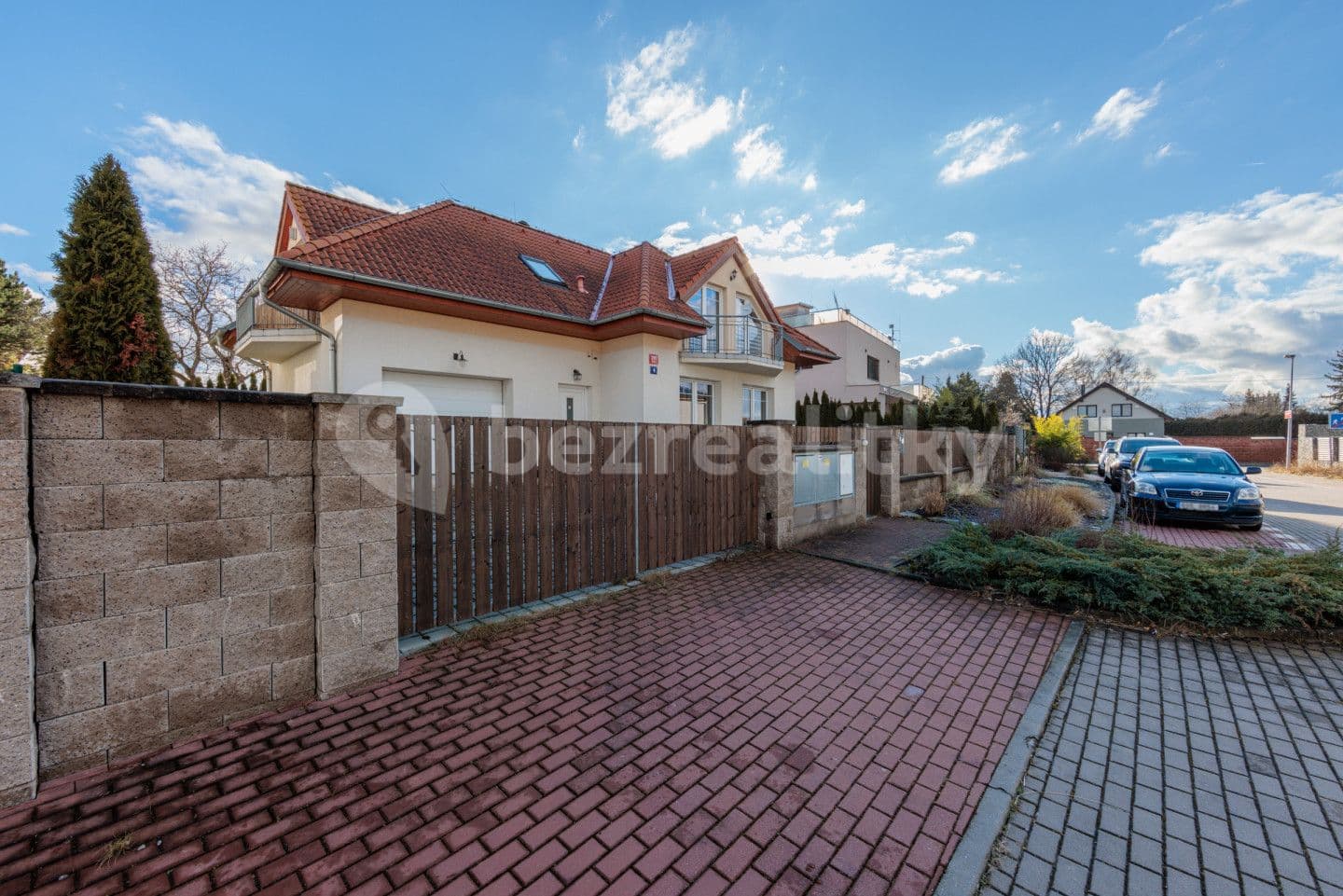 Prodej domu 195 m², pozemek 694 m², Muchomůrková, Praha, Praha