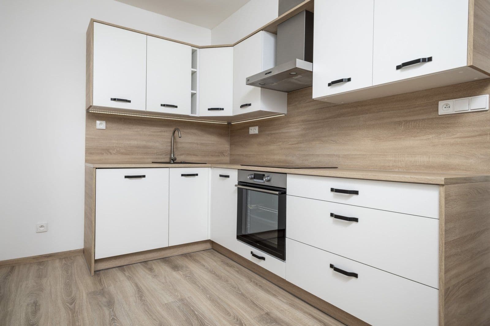 Pronájem bytu 3+1 60 m², Staříč, Staříč, Moravskoslezský kraj Pronájem bytu 3+1 60 m², Staříč, Staříč, Moravskoslezský kraj