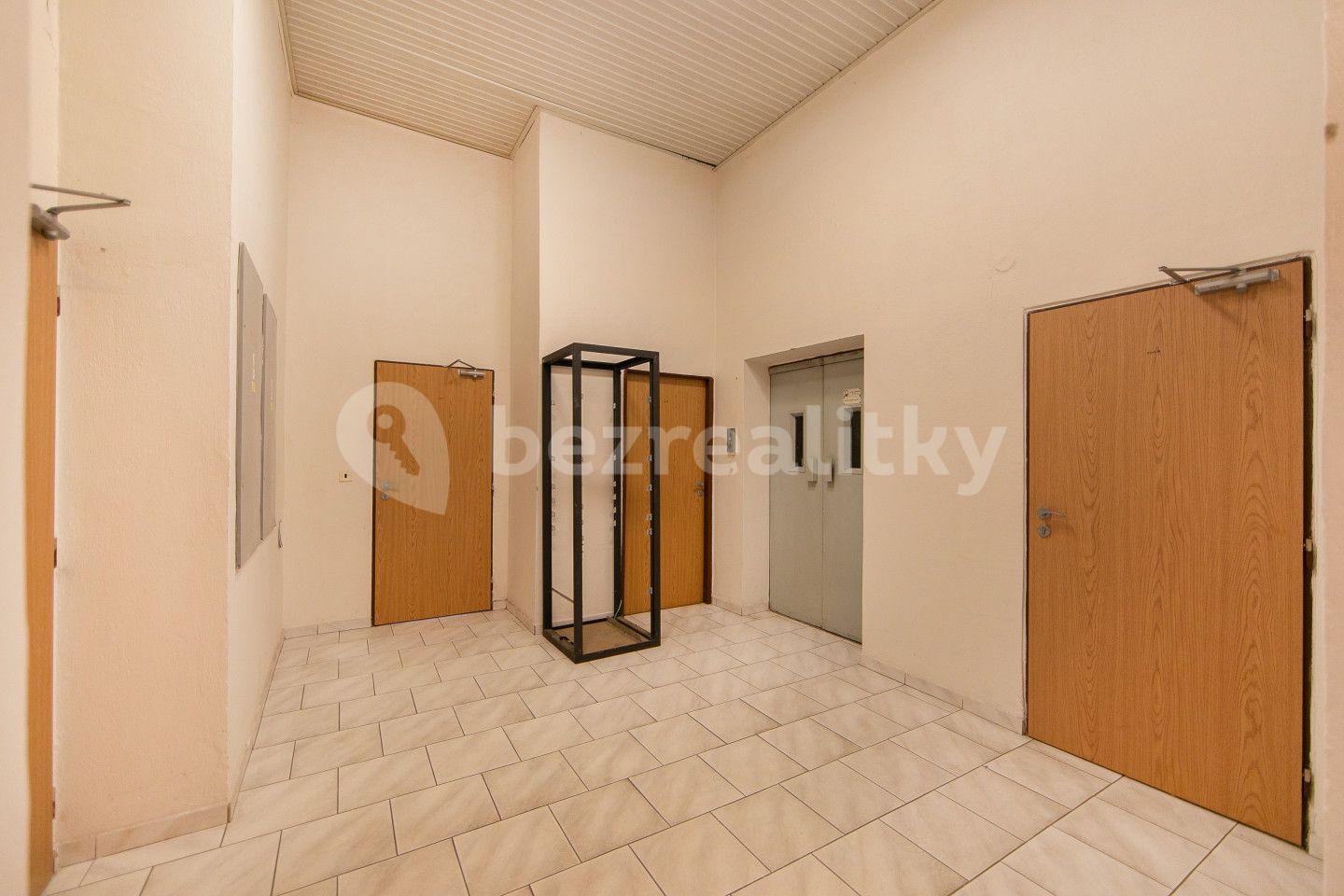 Prodej nebytového prostoru 113.659 m², Vranovice-Kelčice, Olomoucký kraj