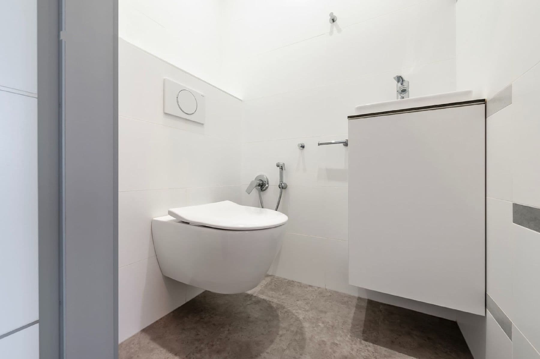 Pronájem bytu 3+1 83 m², Zárubova, Praha, Praha Pronájem bytu 3+1 83 m², Zárubova, Praha, Praha