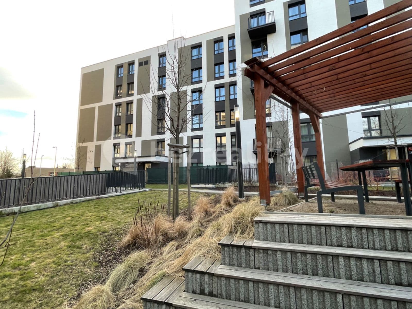 Pronájem bytu 1+kk 40 m², Olgy Havlové, Praha, Praha Pronájem bytu 1+kk 40 m², Olgy Havlové, Praha, Praha