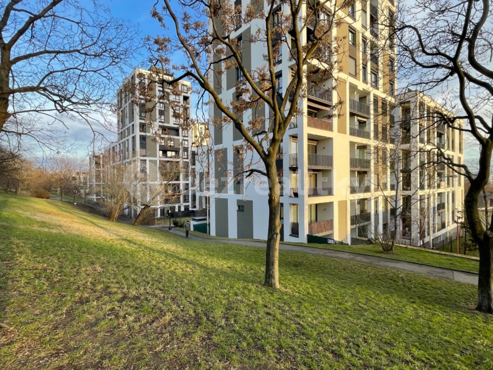 Pronájem bytu 1+kk 40 m², Olgy Havlové, Praha, Praha Pronájem bytu 1+kk 40 m², Olgy Havlové, Praha, Praha