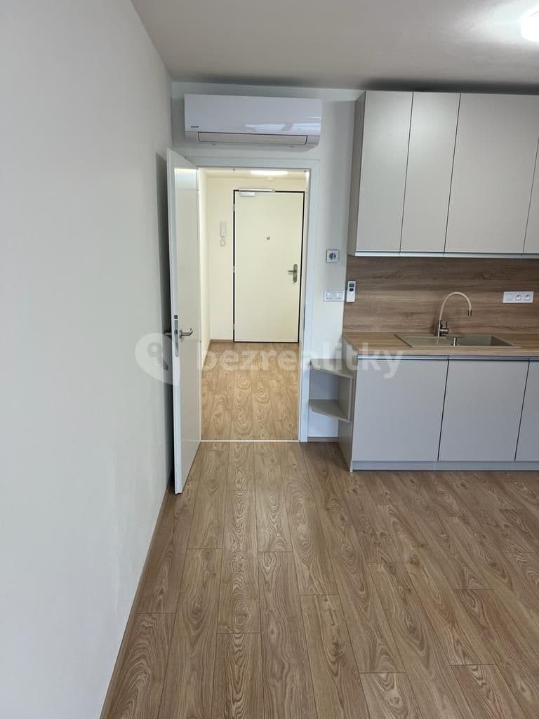 Pronájem bytu 1+kk 32 m², Bratislavská, Brno, Jihomoravský kraj Pronájem bytu 1+kk 32 m², Bratislavská, Brno, Jihomoravský kraj