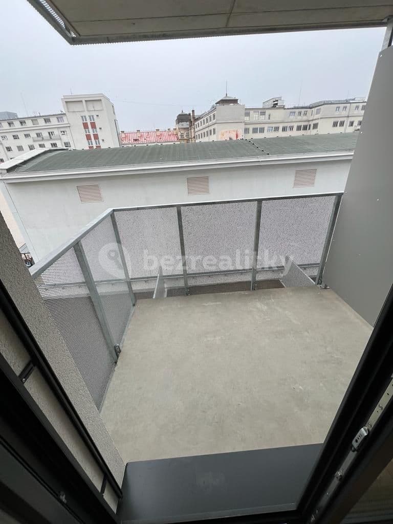 Pronájem bytu 1+kk 32 m², Bratislavská, Brno, Jihomoravský kraj Pronájem bytu 1+kk 32 m², Bratislavská, Brno, Jihomoravský kraj