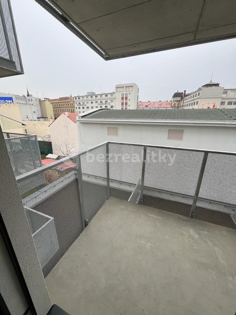 Pronájem bytu 1+kk 32 m², Bratislavská, Brno, Jihomoravský kraj Pronájem bytu 1+kk 32 m², Bratislavská, Brno, Jihomoravský kraj