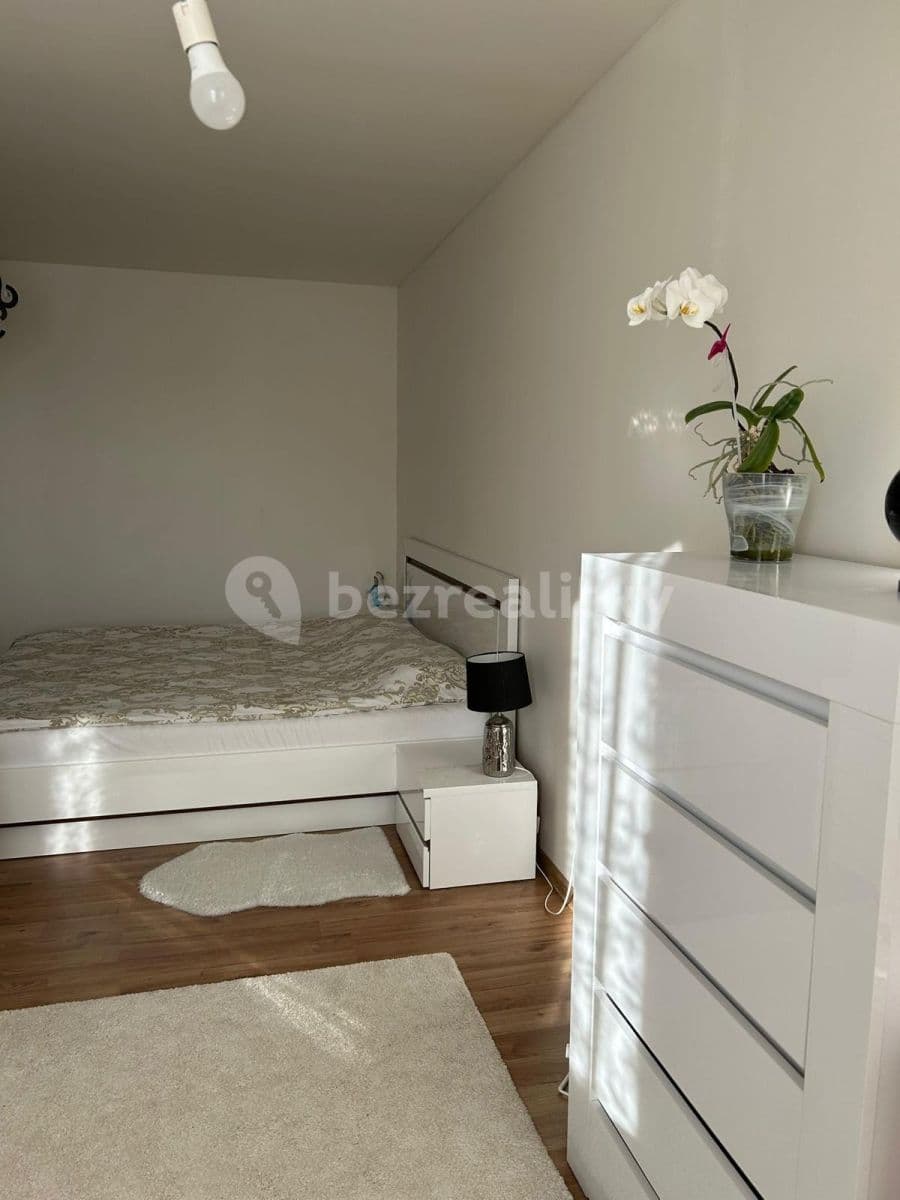 Pronájem bytu 3+kk 78 m², Jiřice, Středočeský kraj Pronájem bytu 3+kk 78 m², Jiřice, Středočeský kraj