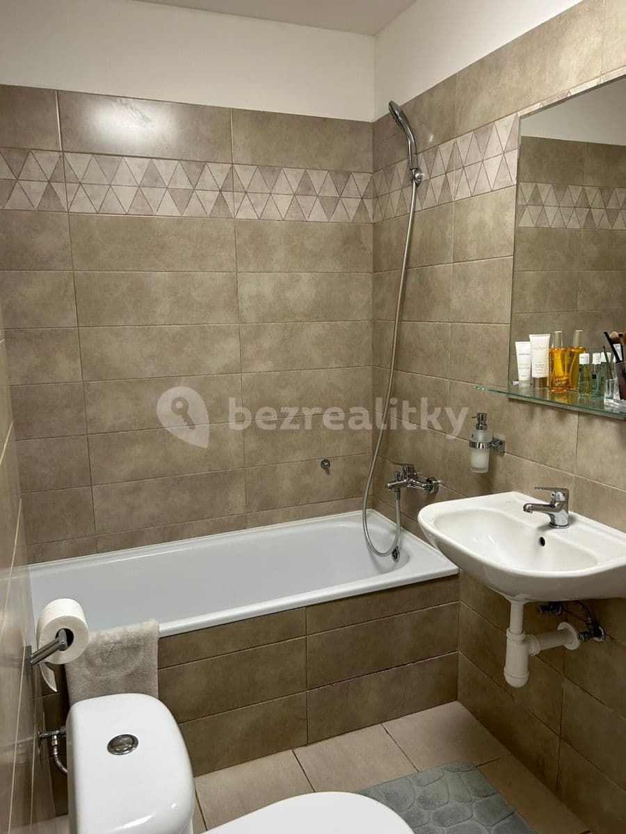 Pronájem bytu 3+kk 78 m², Jiřice, Středočeský kraj Pronájem bytu 3+kk 78 m², Jiřice, Středočeský kraj