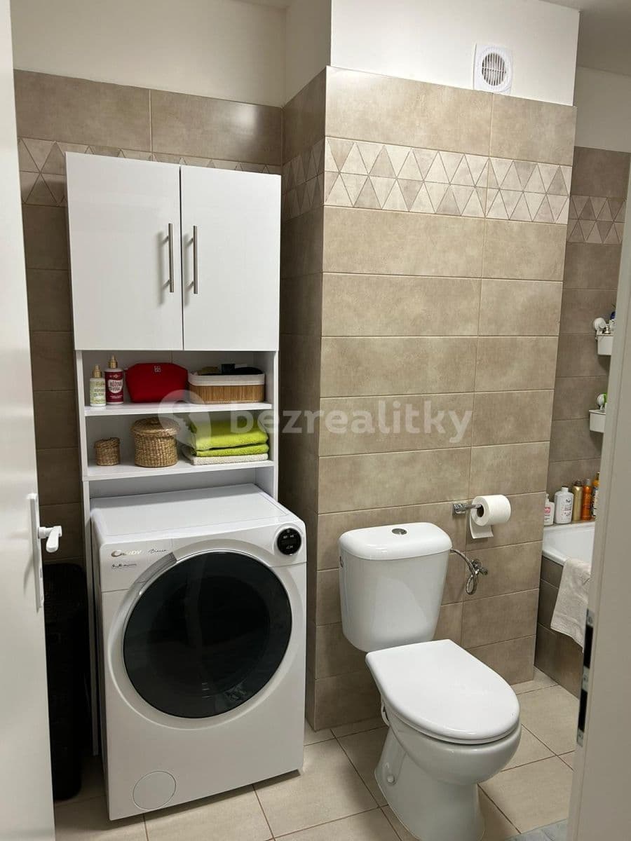 Pronájem bytu 3+kk 78 m², Jiřice, Středočeský kraj Pronájem bytu 3+kk 78 m², Jiřice, Středočeský kraj