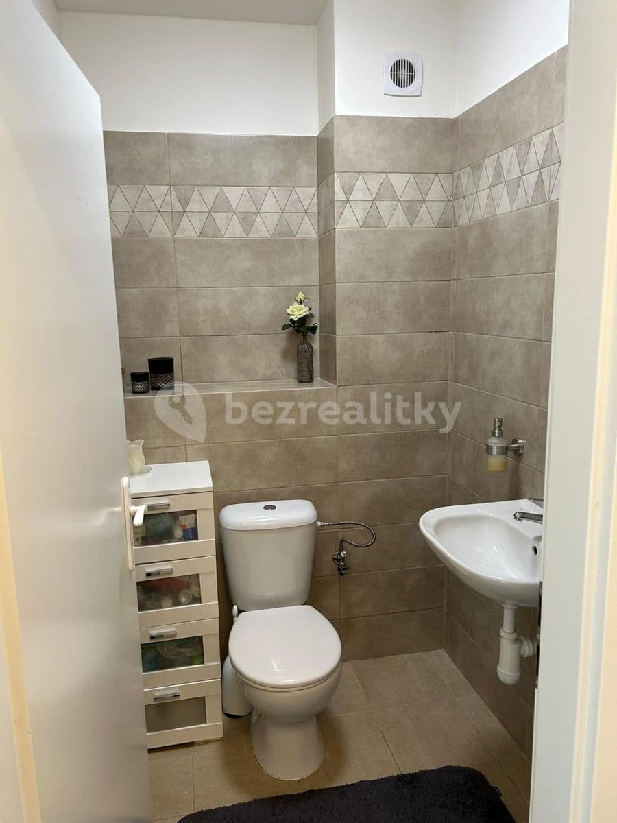 Pronájem bytu 3+kk 78 m², Jiřice, Středočeský kraj Pronájem bytu 3+kk 78 m², Jiřice, Středočeský kraj