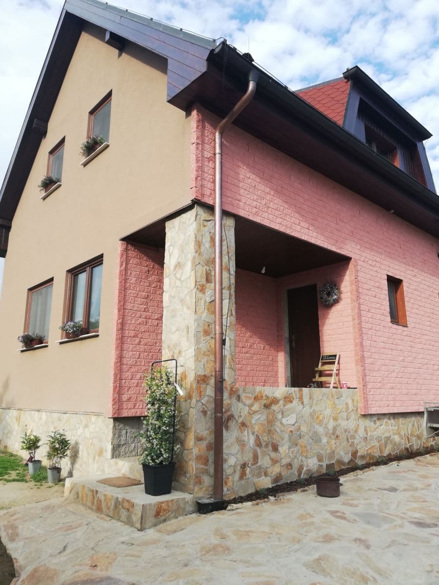 Prodej domu 118 m², pozemek 1.319 m², Nové Dvory, Středočeský kraj Prodej domu 118 m², pozemek 1.319 m², Nové Dvory, Středočeský kraj