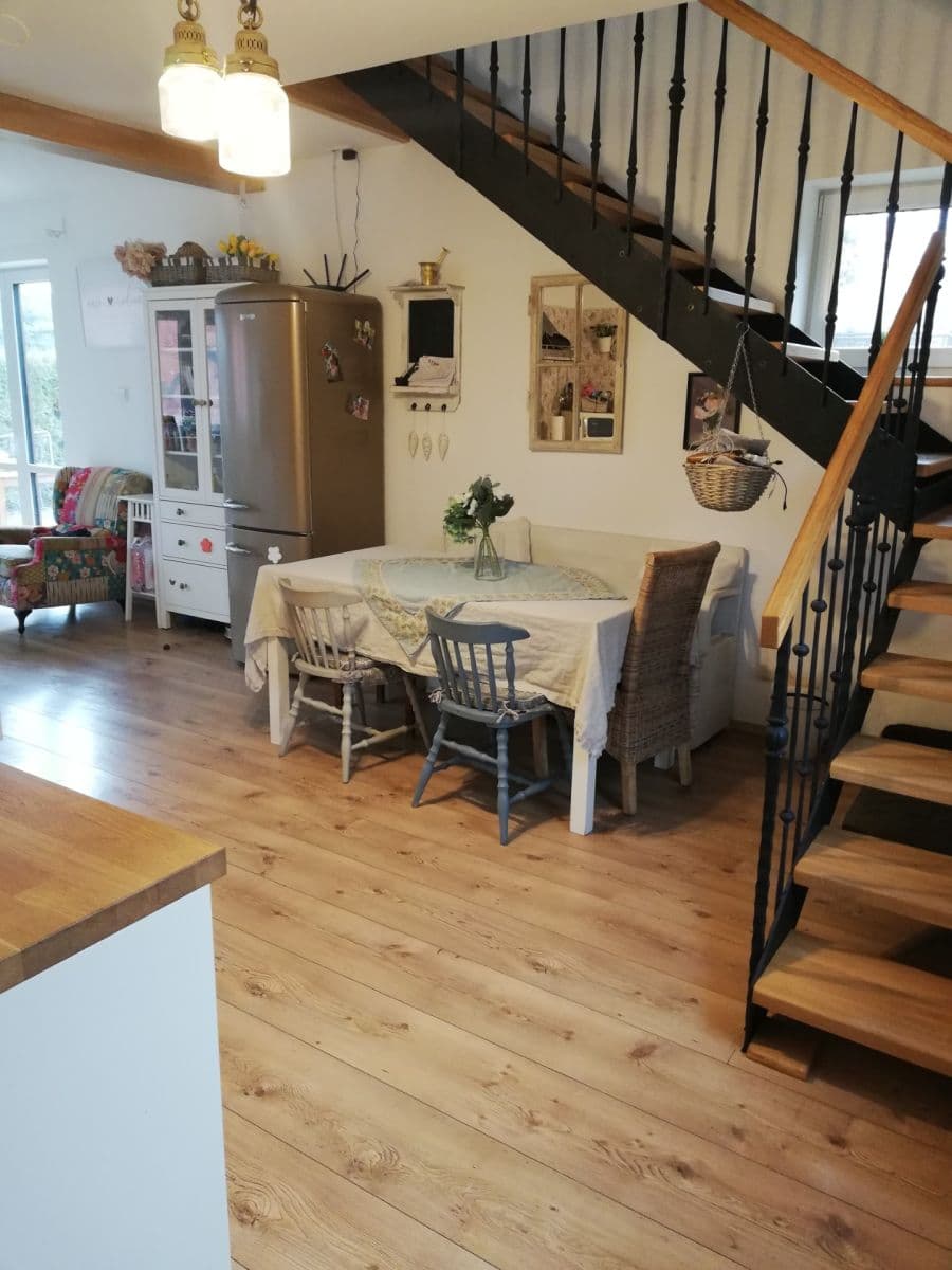 Prodej domu 118 m², pozemek 1.319 m², Nové Dvory, Středočeský kraj Prodej domu 118 m², pozemek 1.319 m², Nové Dvory, Středočeský kraj