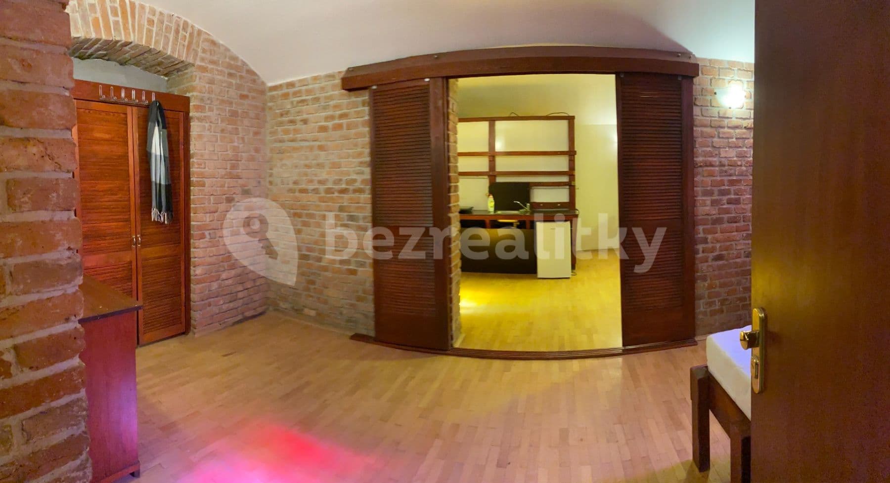 Pronájem bytu 1+kk 39 m², Korunní, Praha, Praha Pronájem bytu 1+kk 39 m², Korunní, Praha, Praha